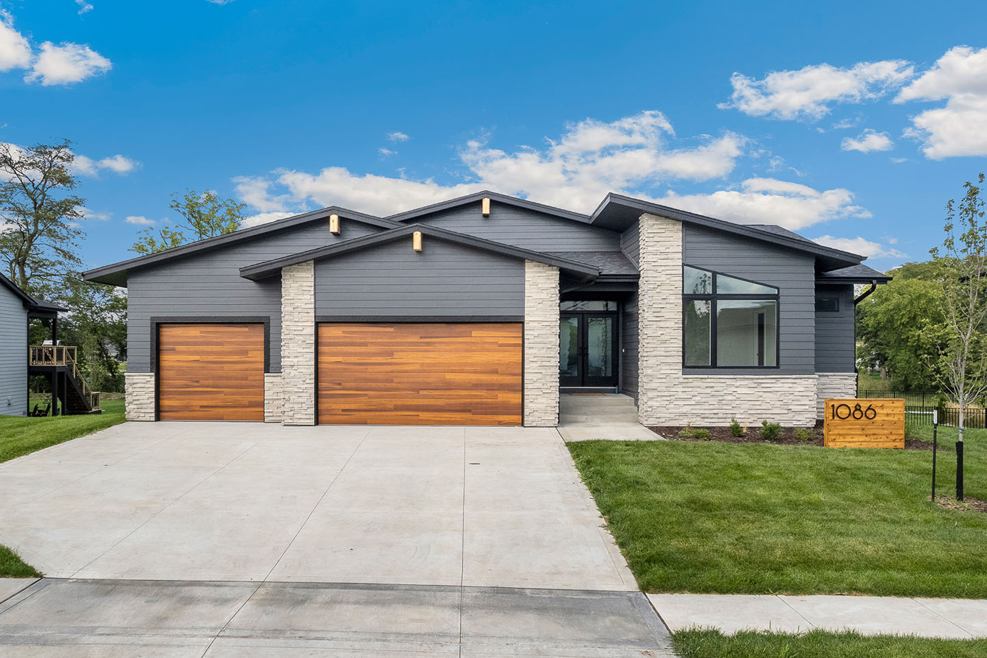 grandGianna-Exterior-3-1440x960