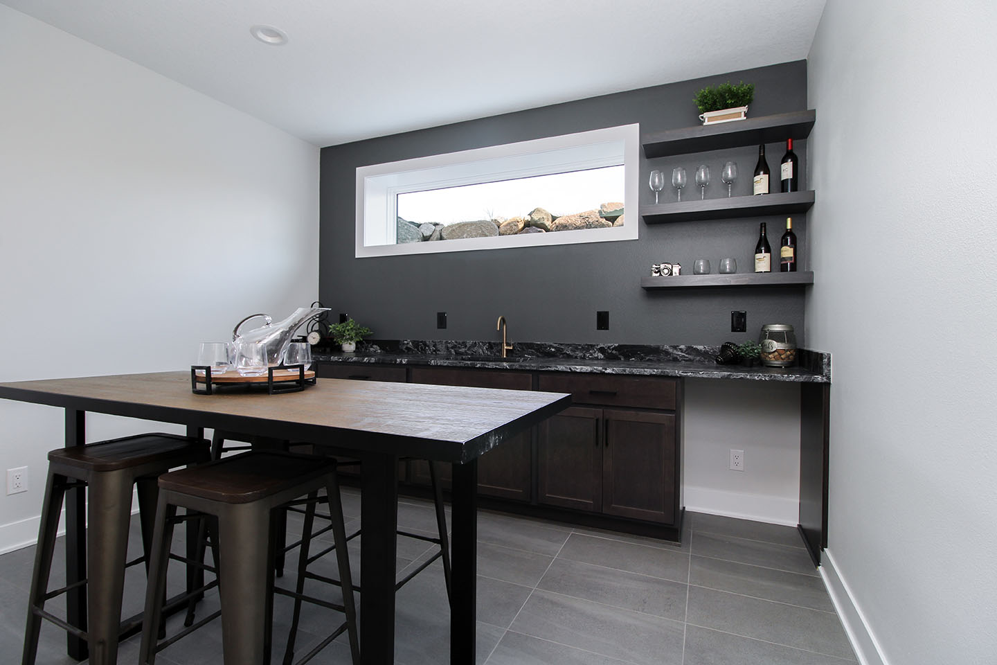 iconicRanch-Bar-1-1440x960