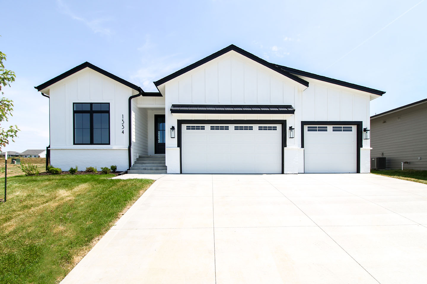 iconicRanch-Exterior-2-1440x960