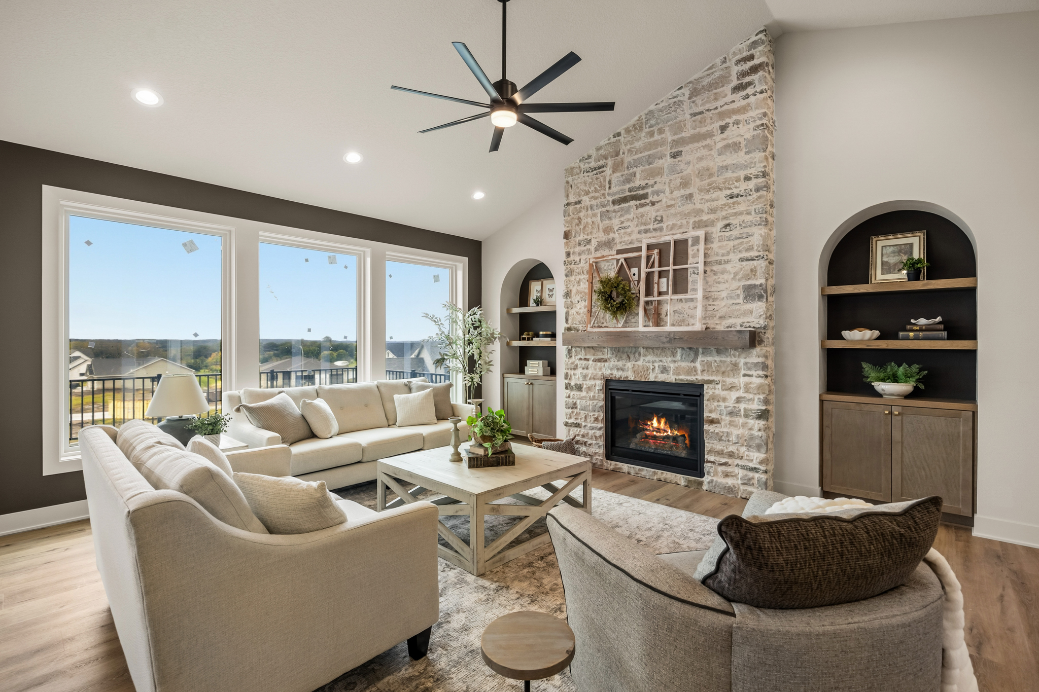 8368 Edgewood Ct, West Des Moines, IA 012