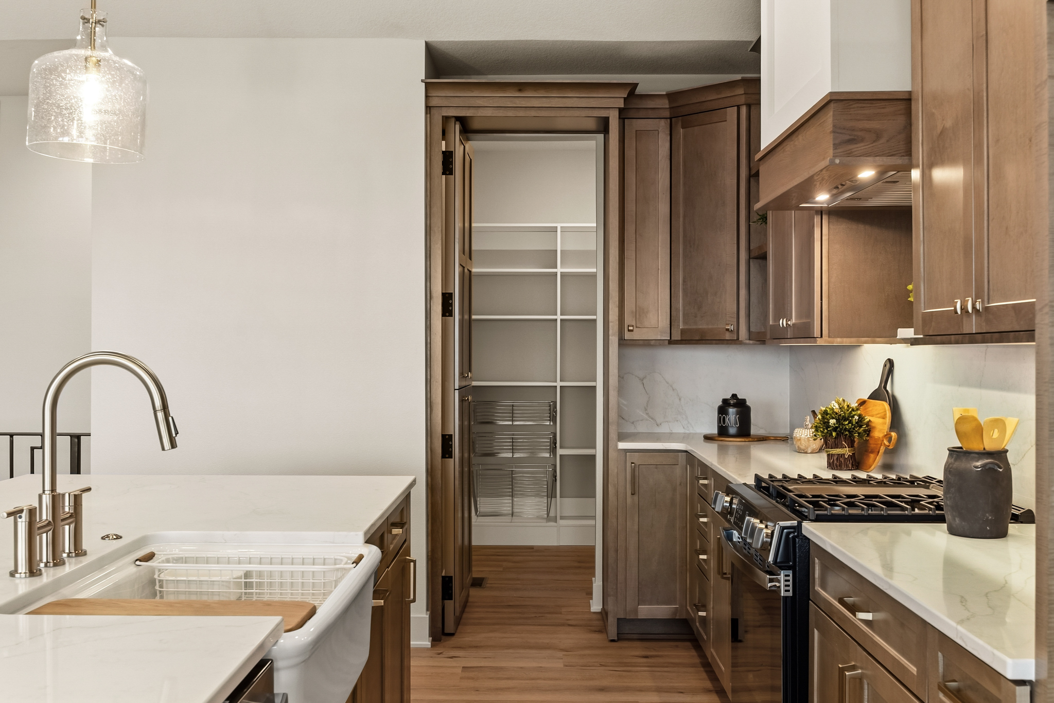 8368 Edgewood Ct, West Des Moines, IA 025