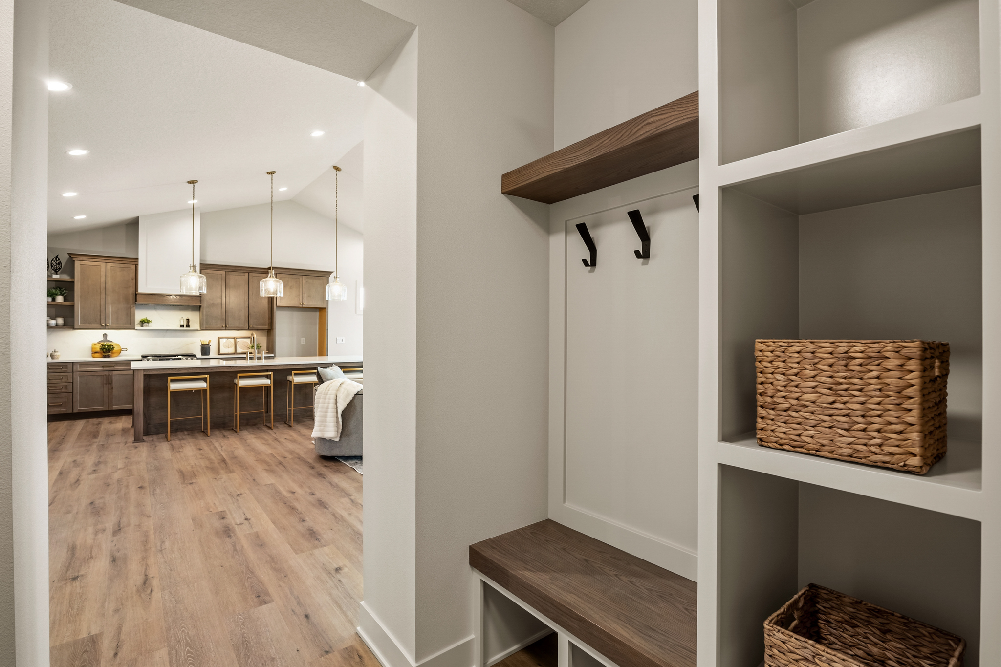 8368 Edgewood Ct, West Des Moines, IA 043