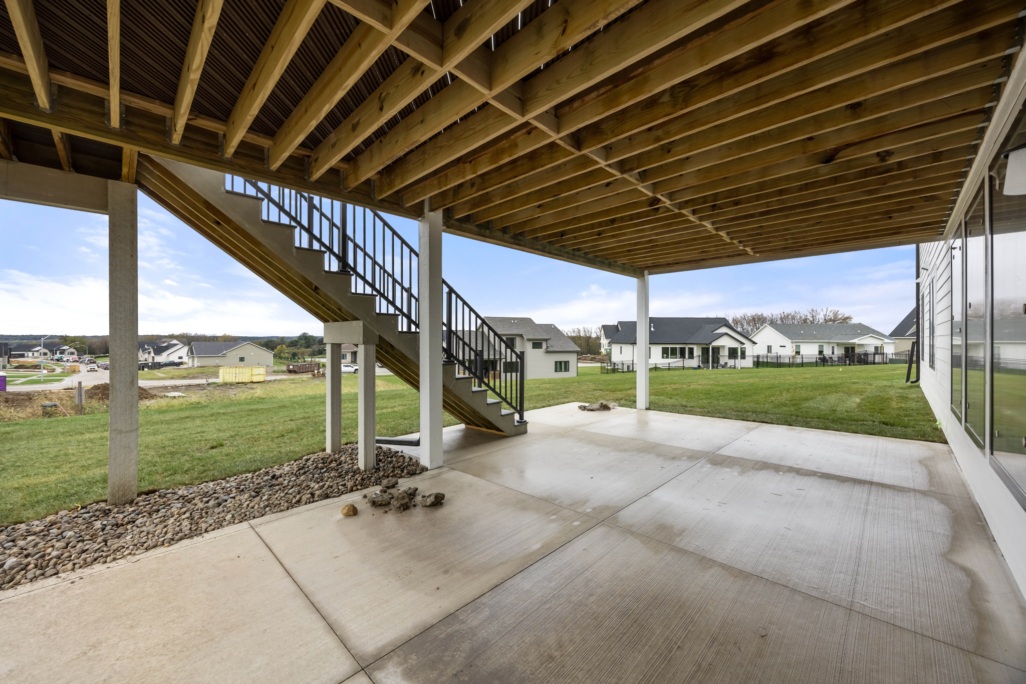 8368 Edgewood Ct, West Des Moines, IA 047