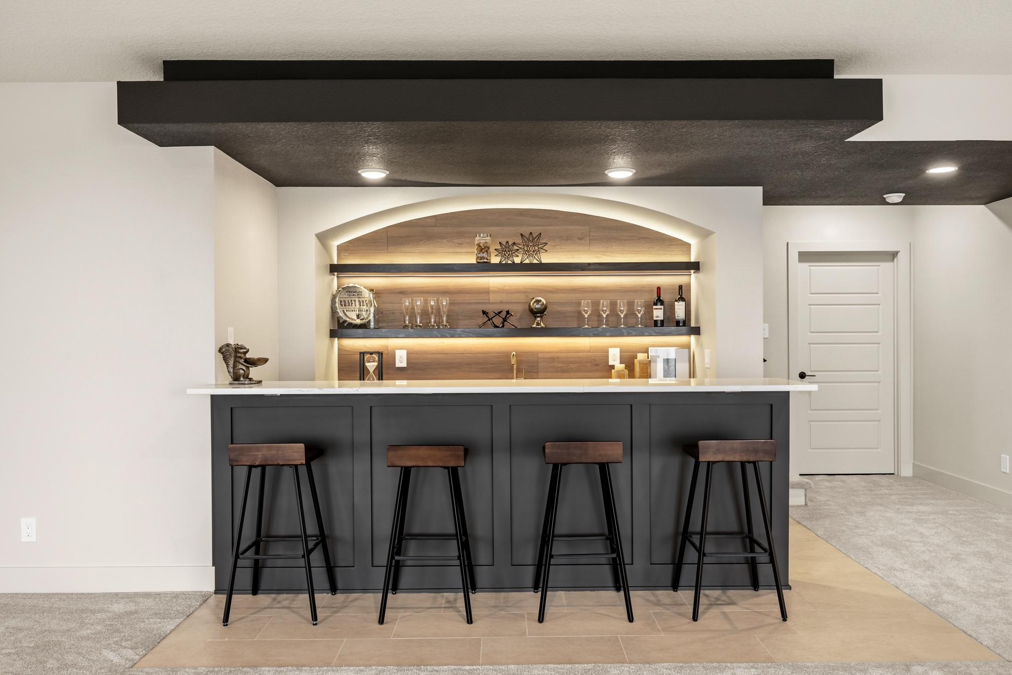 8368 Edgewood Ct, West Des Moines, IA 050