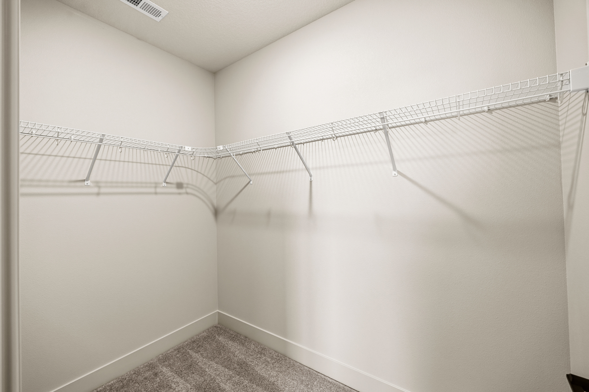 8368 Edgewood Ct, West Des Moines, IA 056
