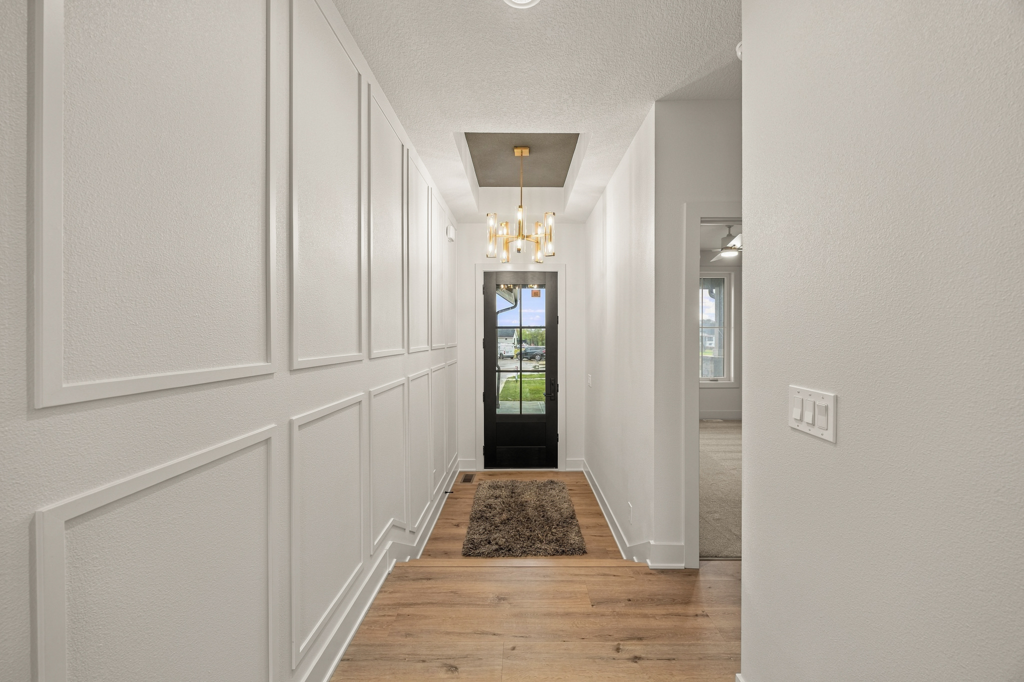 8380 Edgewood Ct, West Des Moines, IA 003