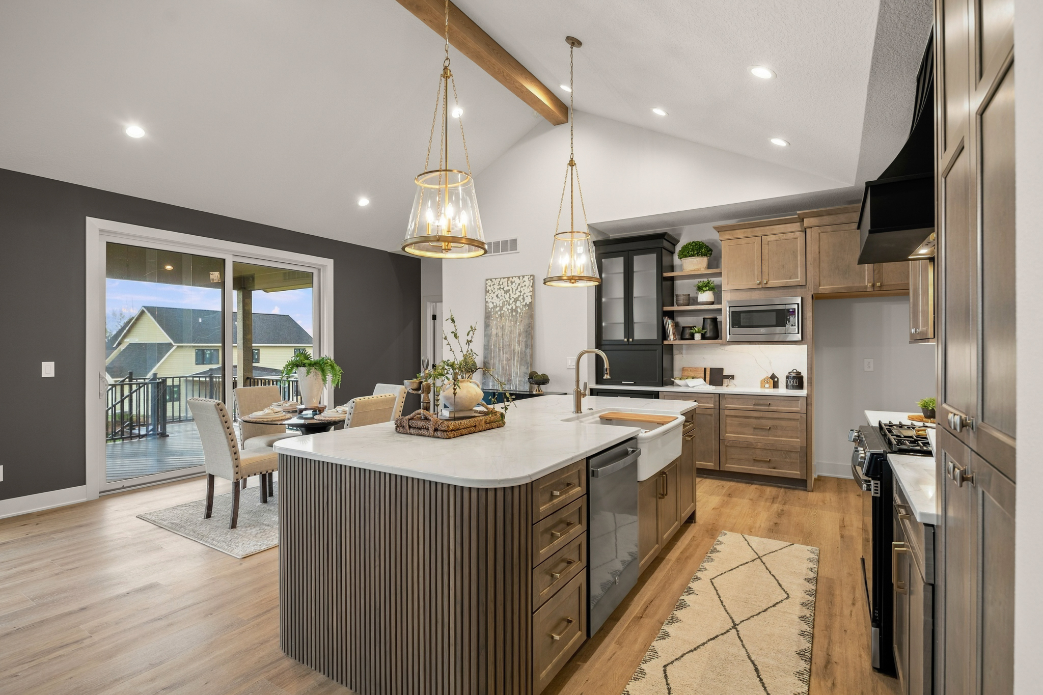 8380 Edgewood Ct, West Des Moines, IA 006