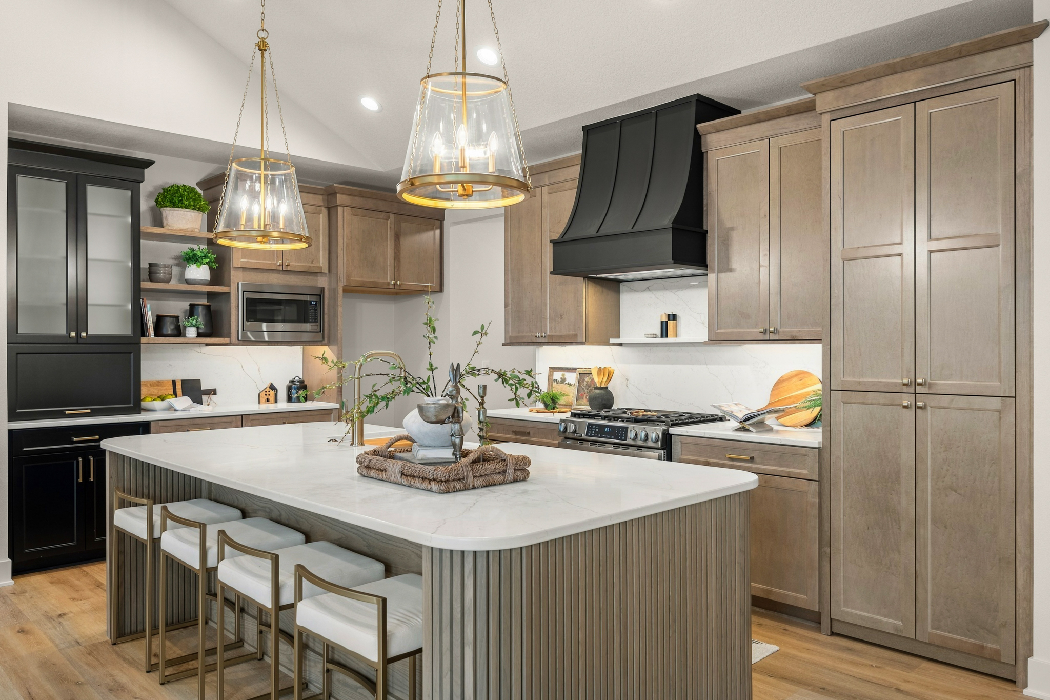 8380 Edgewood Ct, West Des Moines, IA 009