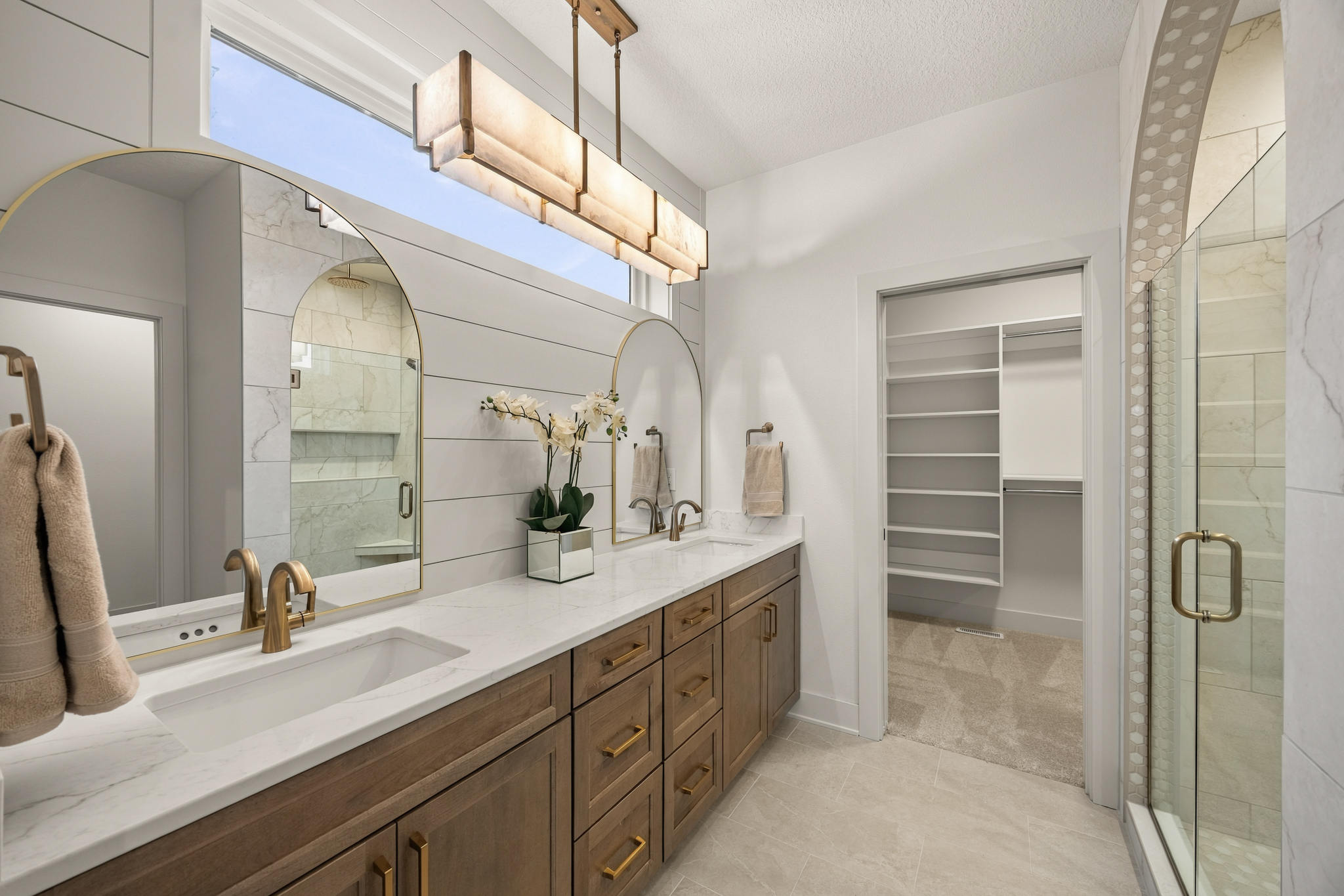 8380 Edgewood Ct, West Des Moines, IA 030