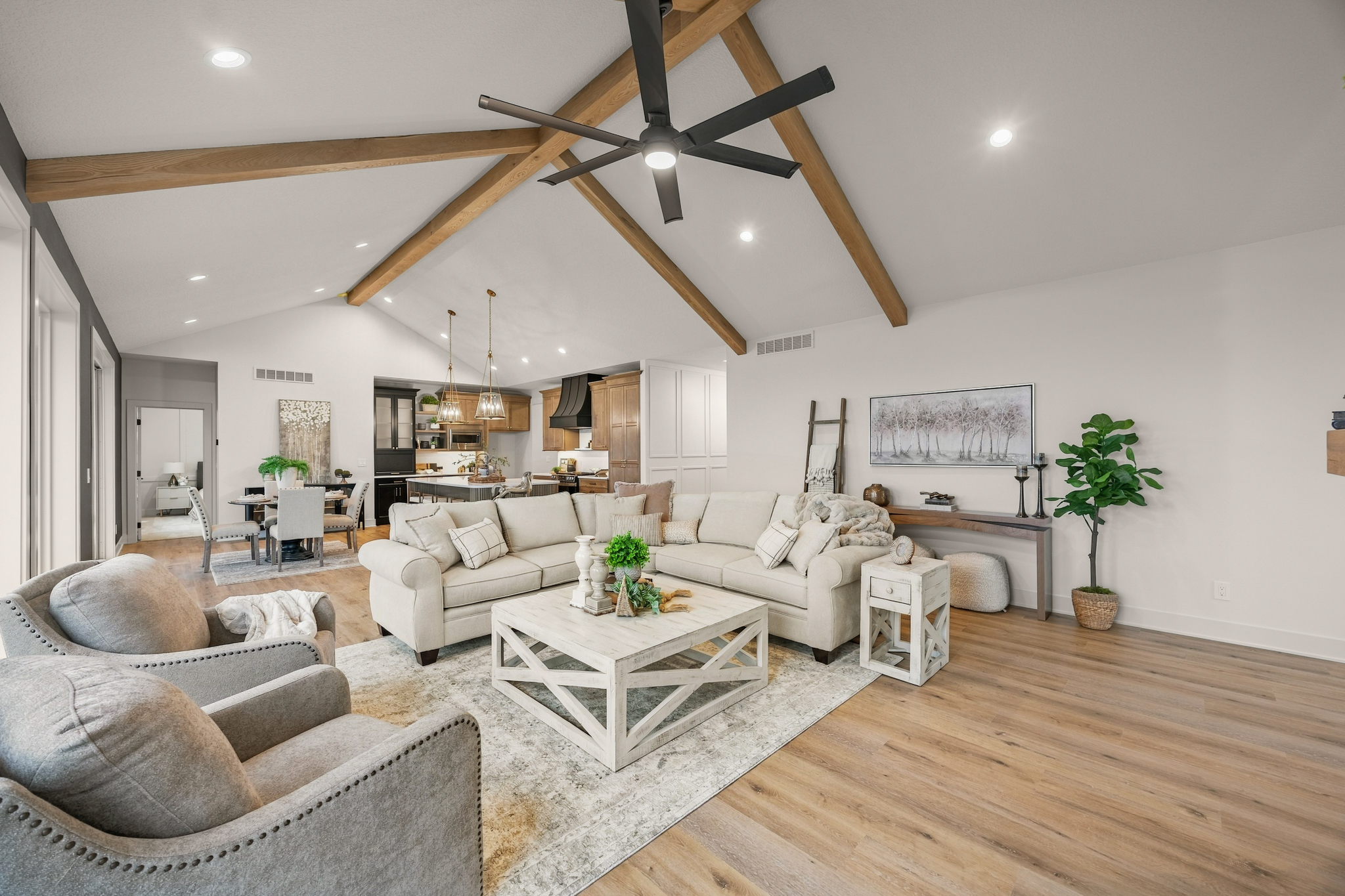 8380 Edgewood Ct, West Des Moines, IA 039