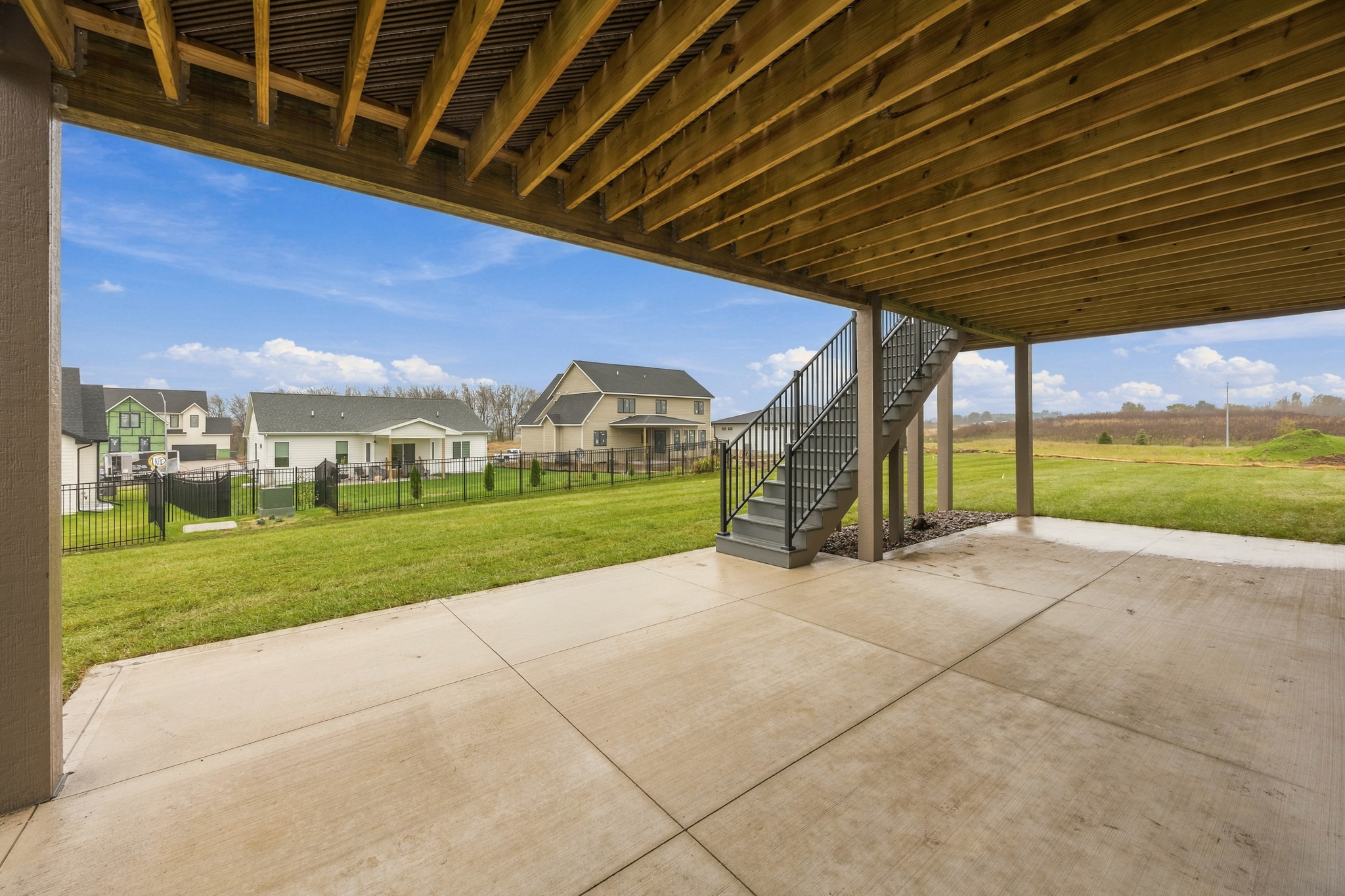 8380 Edgewood Ct, West Des Moines, IA 050
