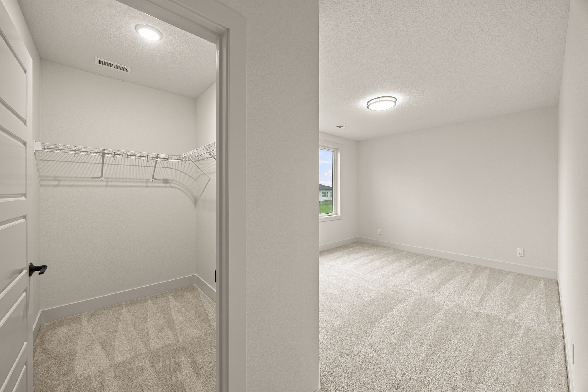 8380 Edgewood Ct, West Des Moines, IA 053